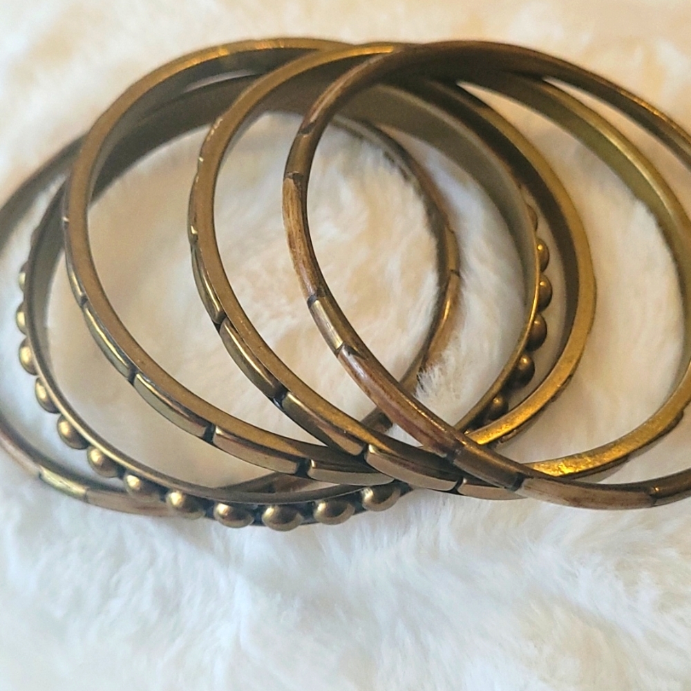 5 bracelets